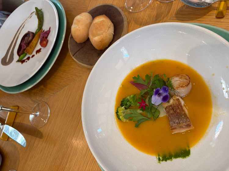 どの料理も盛り付けが美しく、味も期待以上でした。