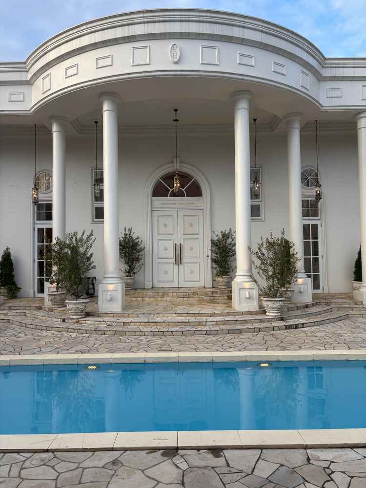 披露宴会場に入るところです。