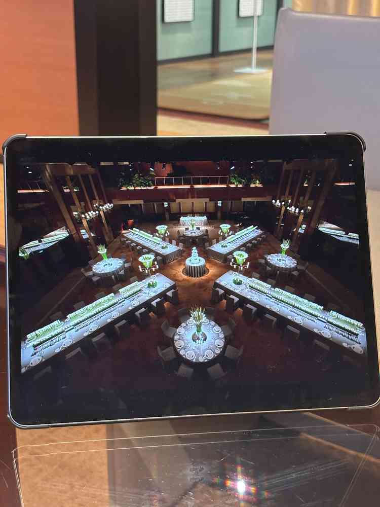 配置やお料理、ウェルカムドリンクのカクテルなども含め、フルオーダーメイドでの対応が可能。