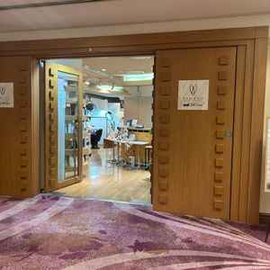 美容室。家族のヘアセットなどもここで完了できる。