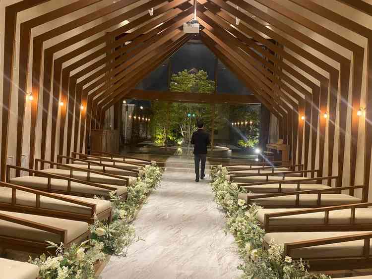 チャペル(木目調)