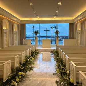 シンプルで綺麗な挙式場