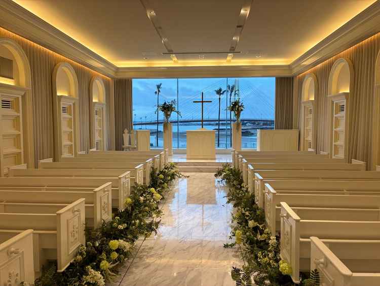 シンプルで綺麗な挙式場