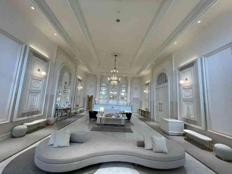 ホワイトハウスのロビー。広々として圧迫感がないです。