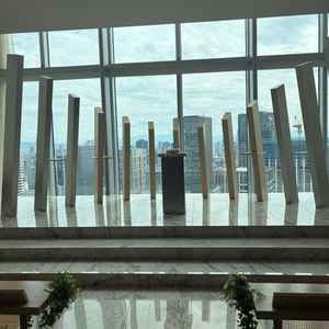 チャペルの写真です。ステンレスの普遍の愛も素敵でした。