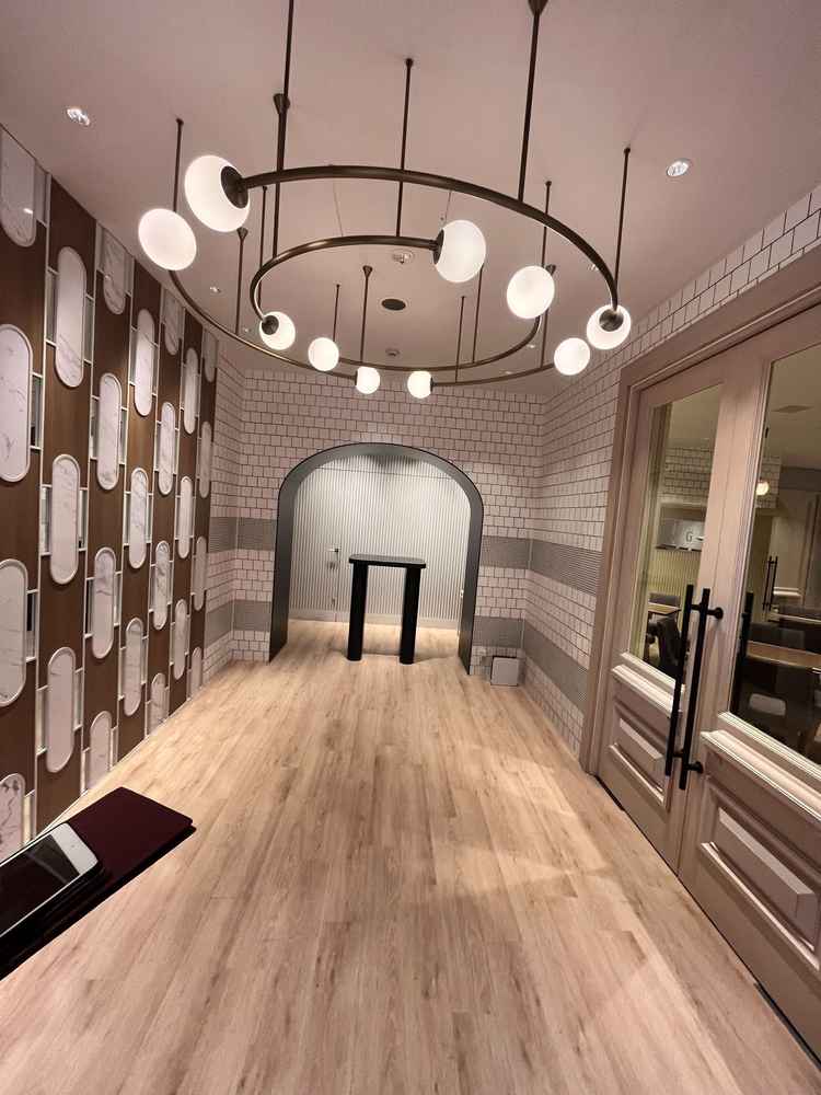 エントランス（自然調）