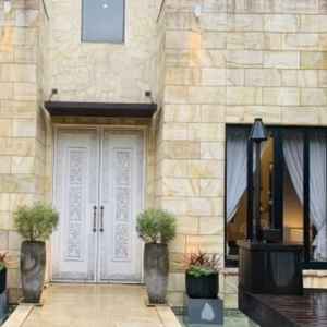 ガーデンの手入れが綺麗にされています