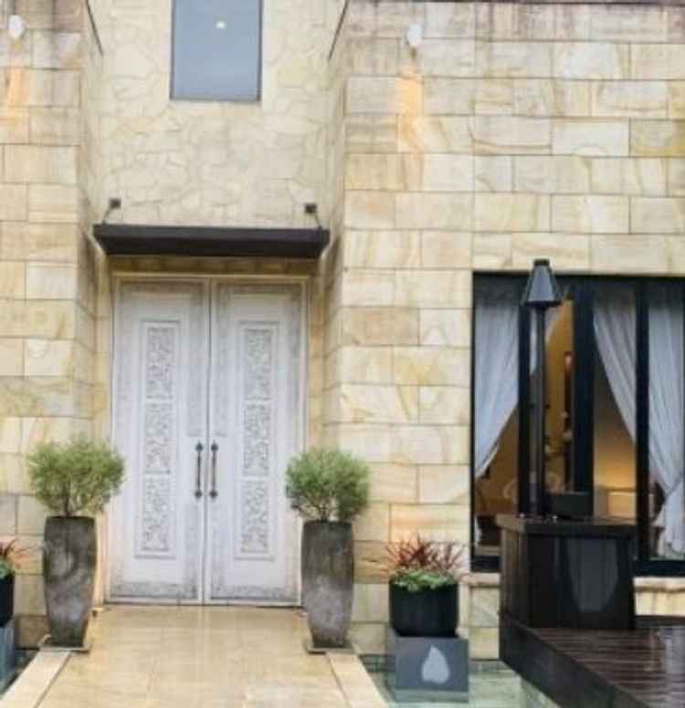 ガーデンの手入れが綺麗にされています