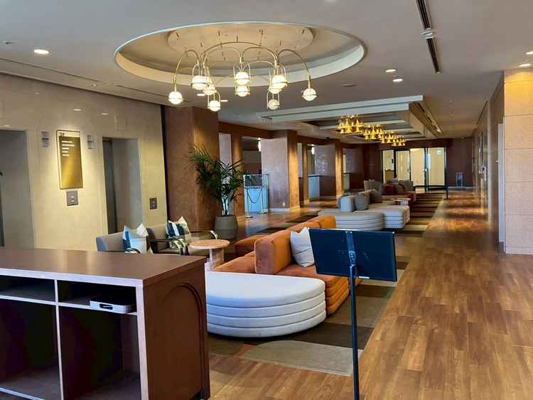 待合室の写真、時間帯で貸切可能とのこと