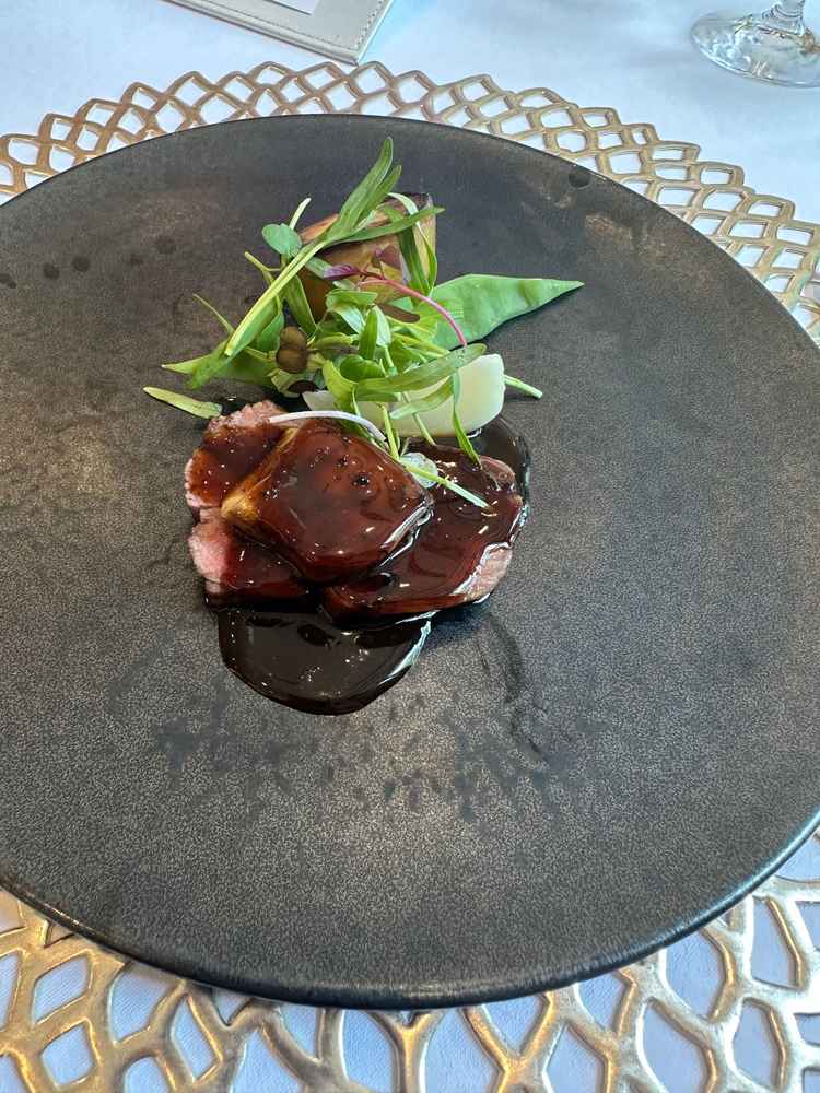 一流シェフのメインディッシュ、気さくなシェフがとても印象的でした。