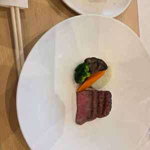 3番目に高いコースに含まれる料理