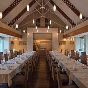 披露宴会場（大人数対応）