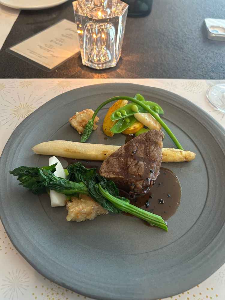和牛フィレ肉のグリエ。とても柔らかくて美味しかった。