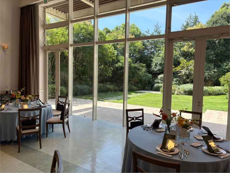 披露宴会場から繋がっているガーデン。植栽がよく、広かった。