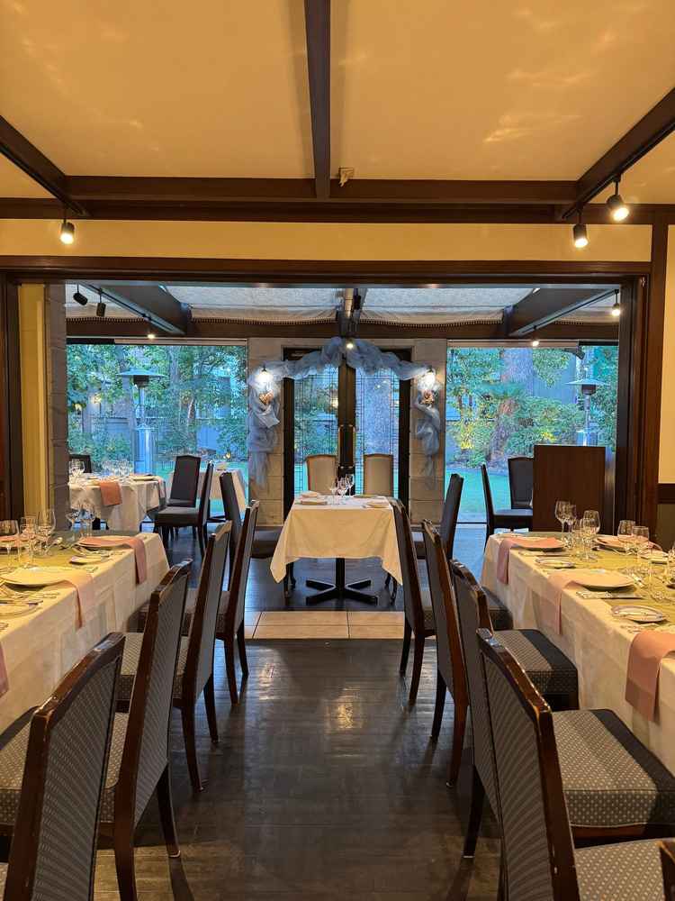 縦机を使用すれば60-70名でも対応が可能とのこと。