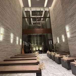 チャペルの滝の演出がとても綺麗でした。