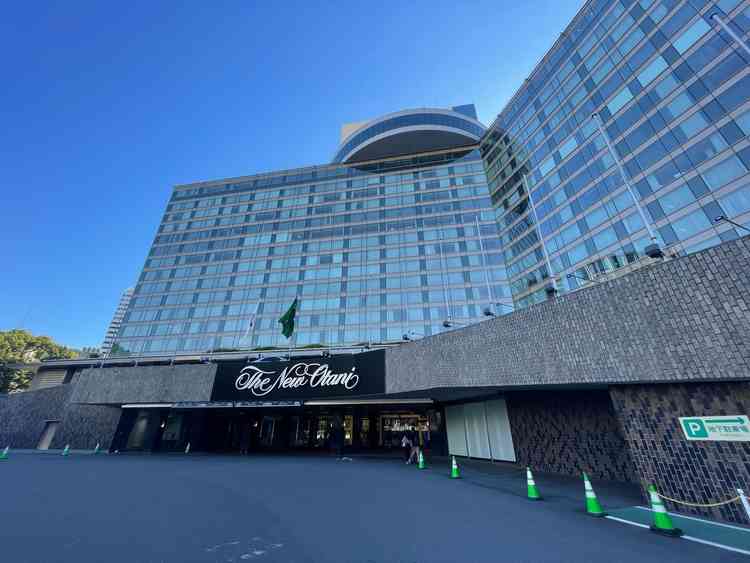 エントランス。ここで式当日に写真を撮ることも出来るそう。