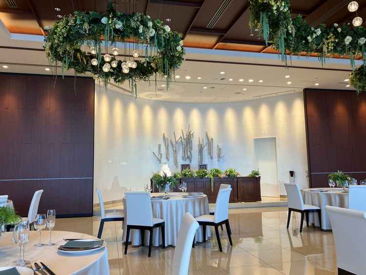 宴会場の扉が開く演出には驚きました