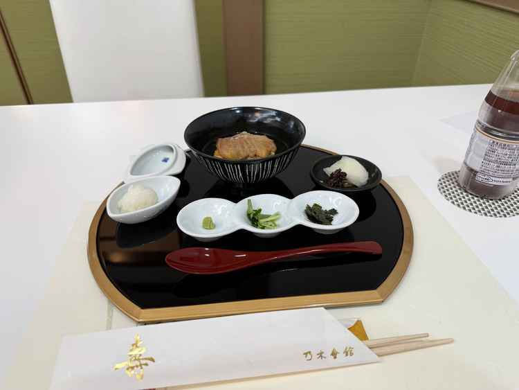鯛茶漬けのお米は特に神聖なお米を使っているとのこと。