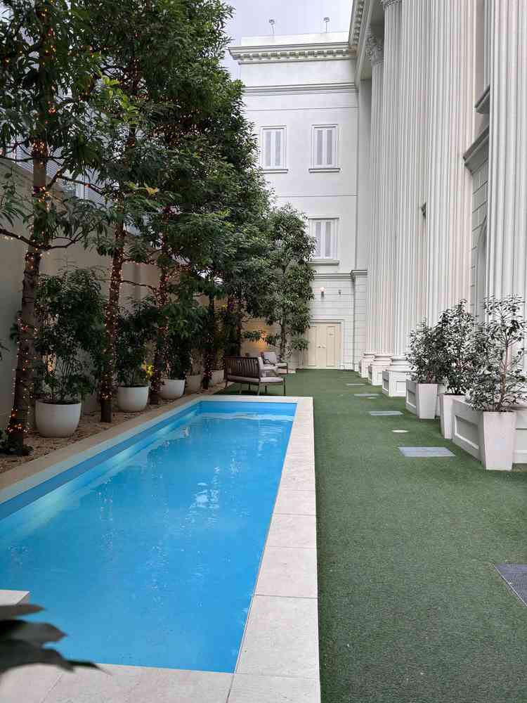 プール付ガーデン