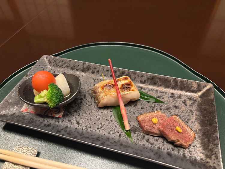 実際に提供されるメニューを試食させていただきました。確実にゲストを満足させられると思いました！