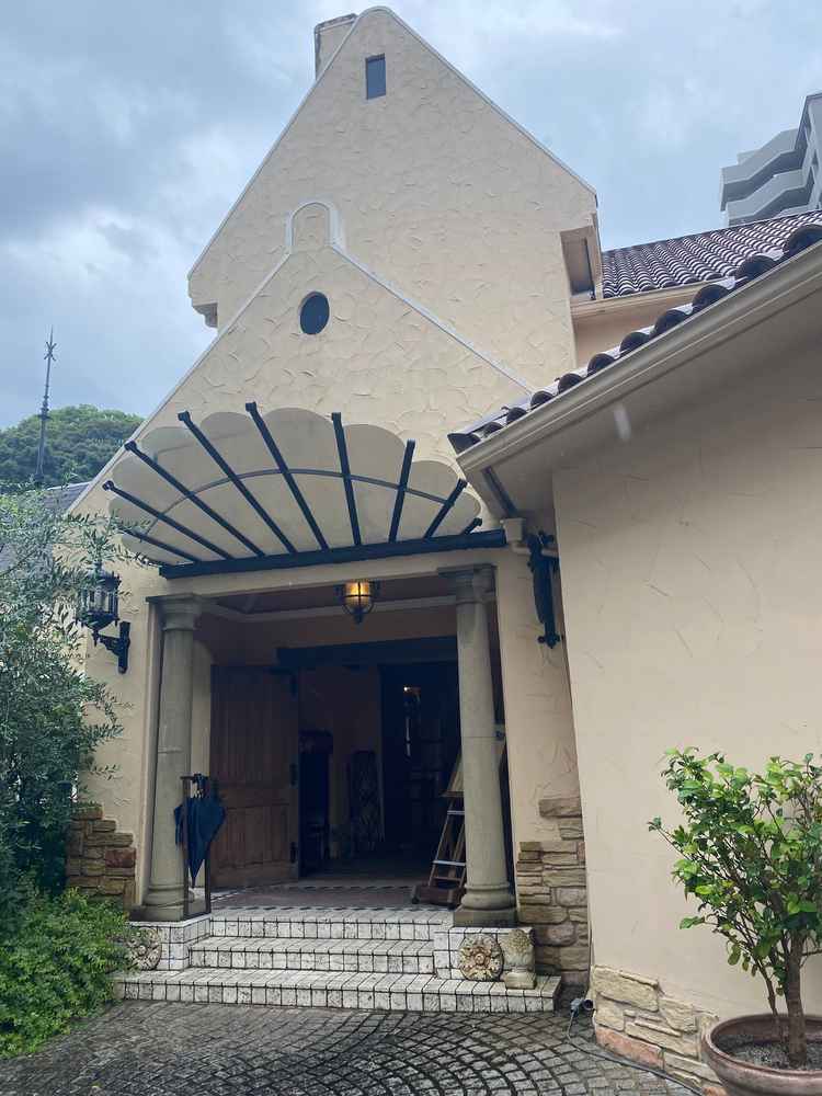 入り口の雰囲気もよく、緑が多いので自然が感じられ、街中とは思えないゆったりとした時間を過ごせます