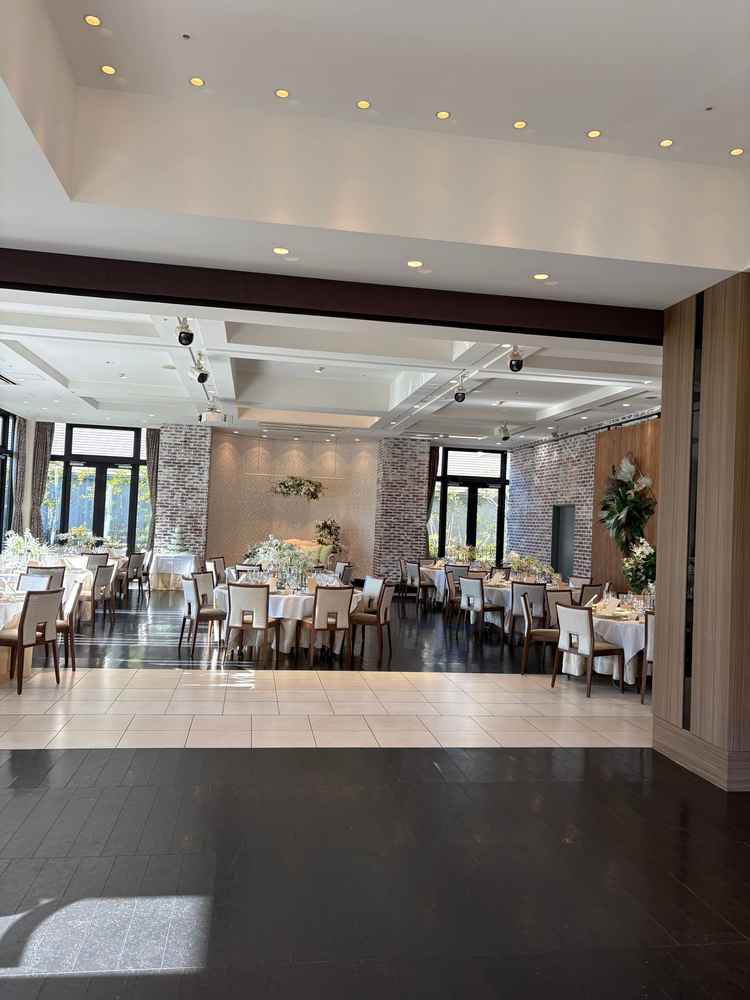 披露宴会場(ブルックリン邸)。テラス付きで開放的な印象でした。