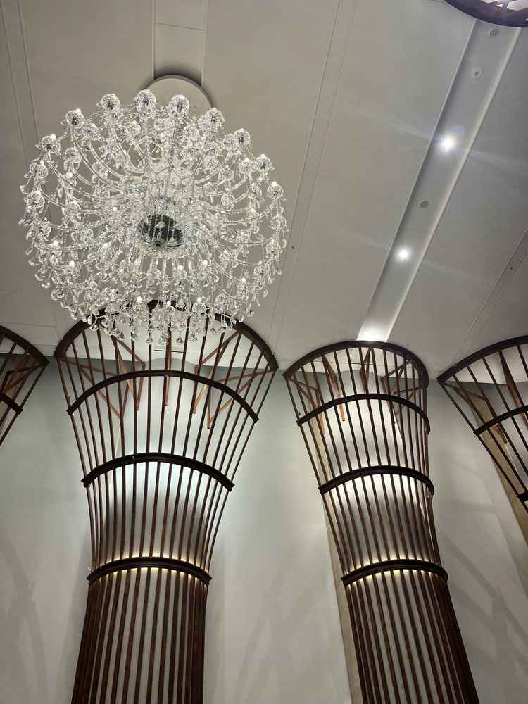 チャペルの天井がとても高いです。