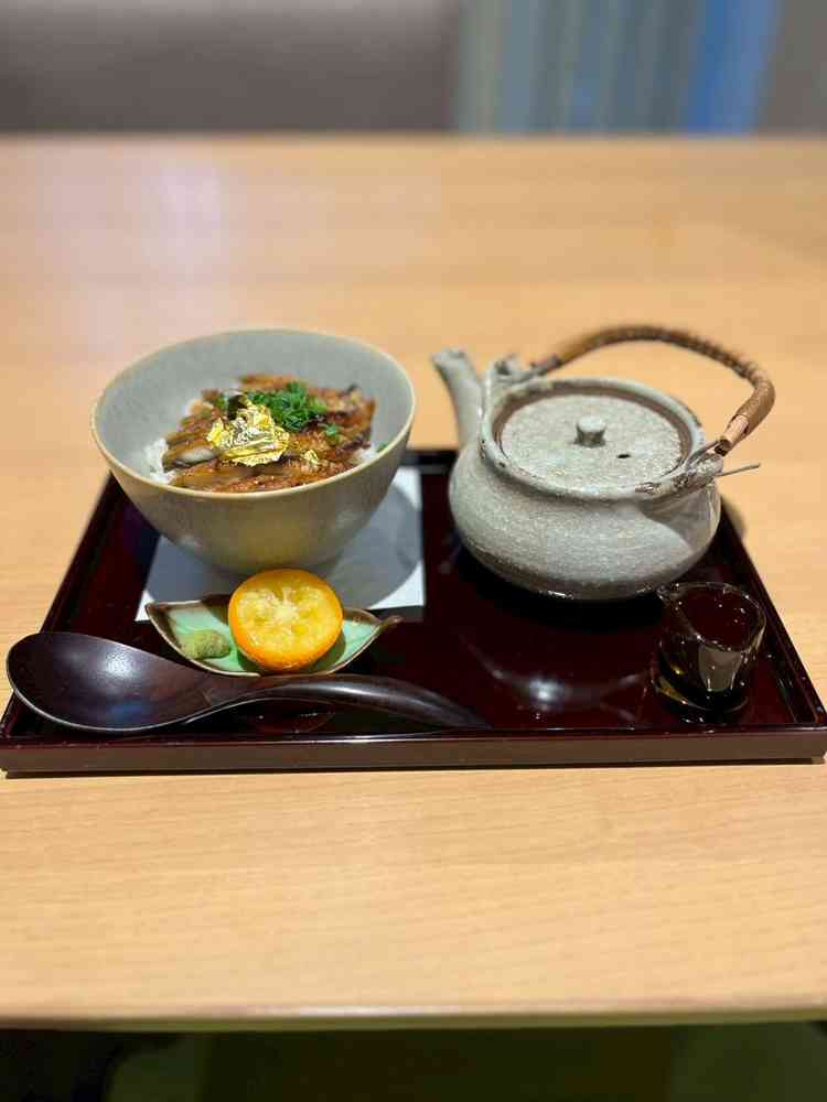 鰻の試食もありました。メインプレートを食べた後にご用意頂いたので、こんなに食べて良いのと驚きました。