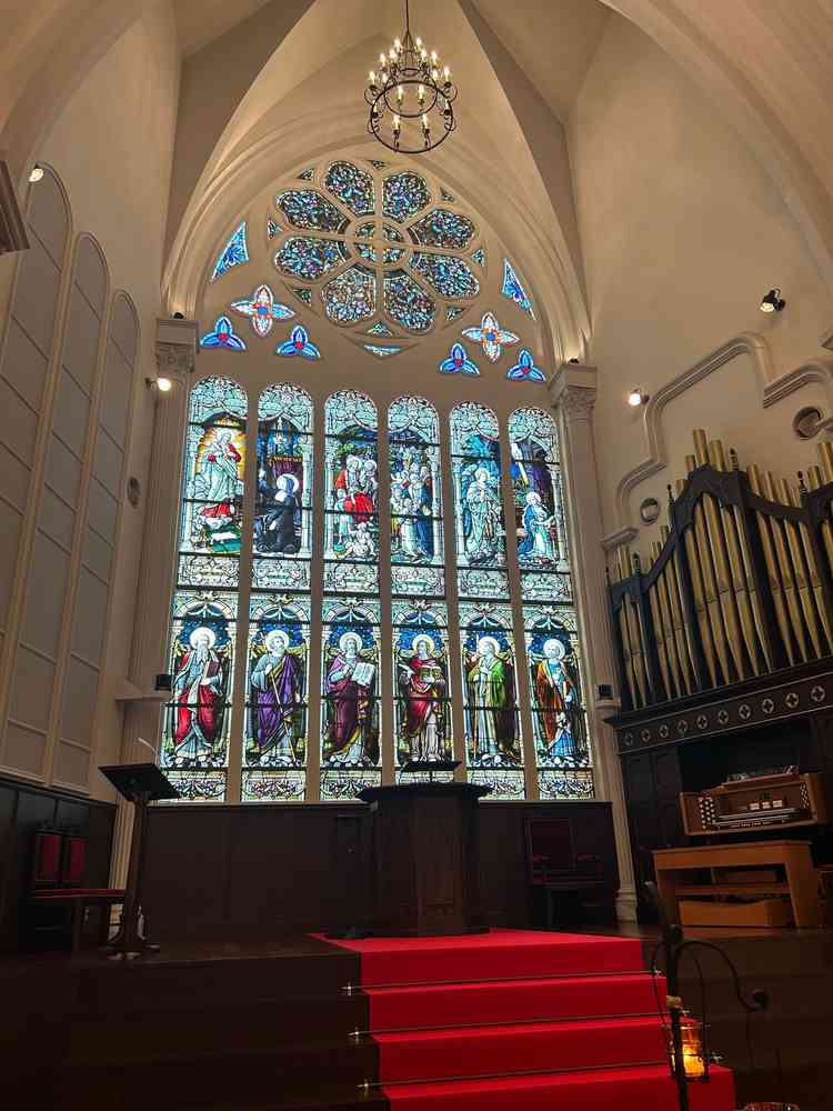 豪華なステンドガラス