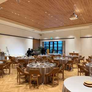 約100名規模の披露宴会場を見学させていただいた。