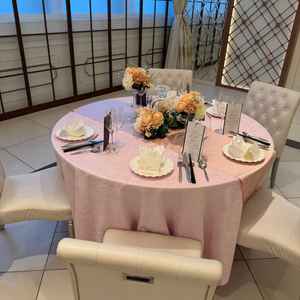 いろんなテーブルクロスや、テーブルのサイズを見ることができ、イメージをもてました。