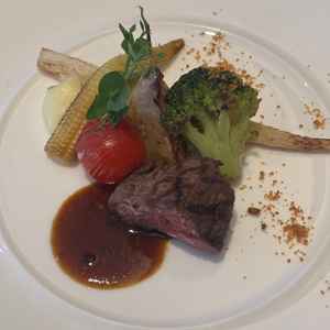 ワンプレート試食の写真。お肉もお野菜もとても美味しかった。