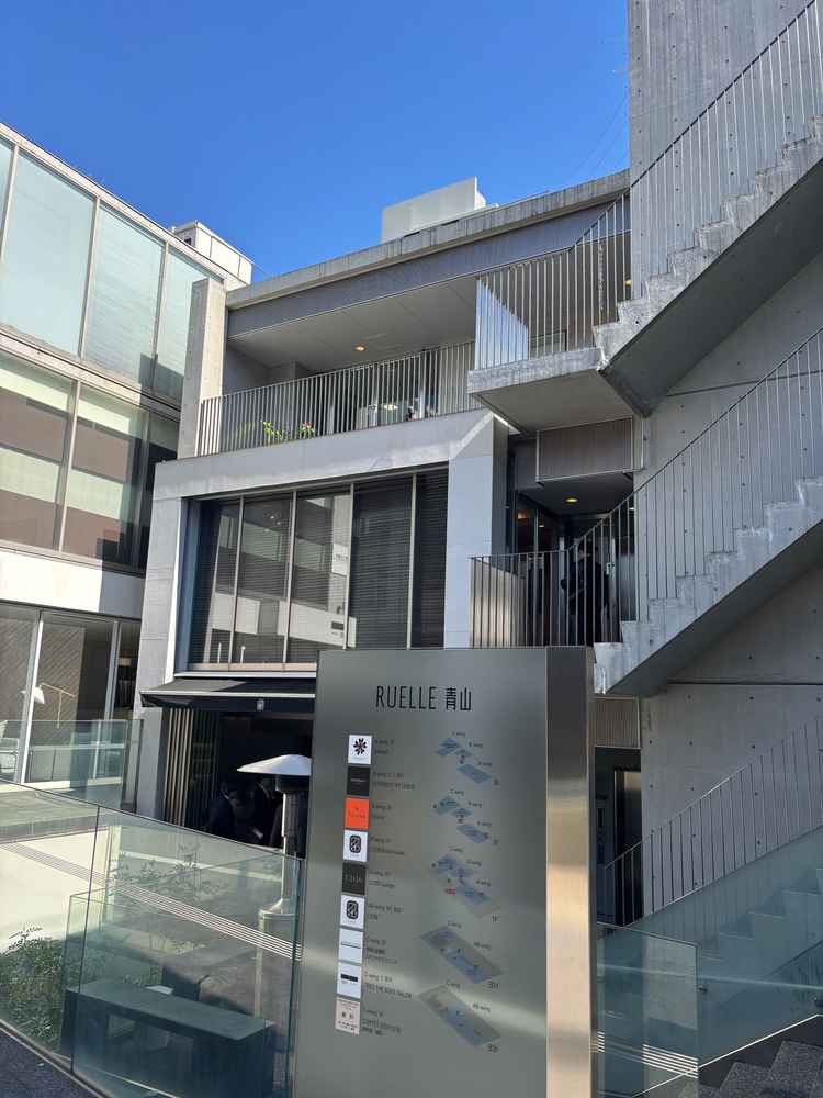 スタイリッシュな外観。無機質さから今っぽさを感じられておしゃれだった。