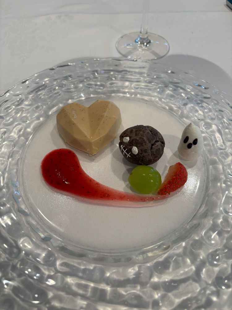 試食会の最後のデザート。全て美味しくて写真を撮るのを忘れるほどでした。