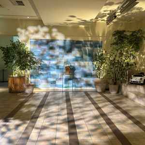 チャペルに入る前の空間です。とても綺麗でした