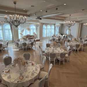 披露宴会場がかわいい。