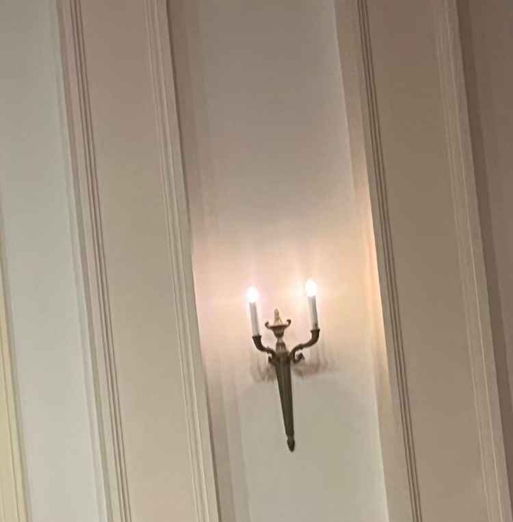 披露宴会場の壁照明