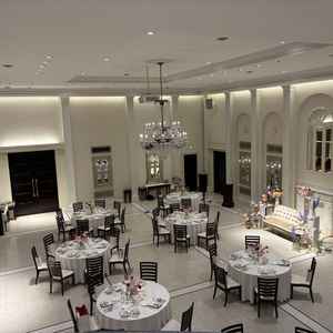 披露宴会場（階段からの景色）