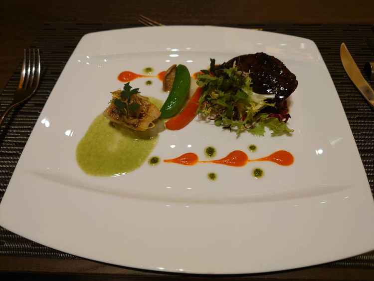 料理の写真映えもしておしゃれ。