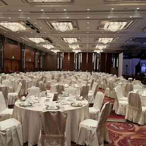 広々としたボールルーム