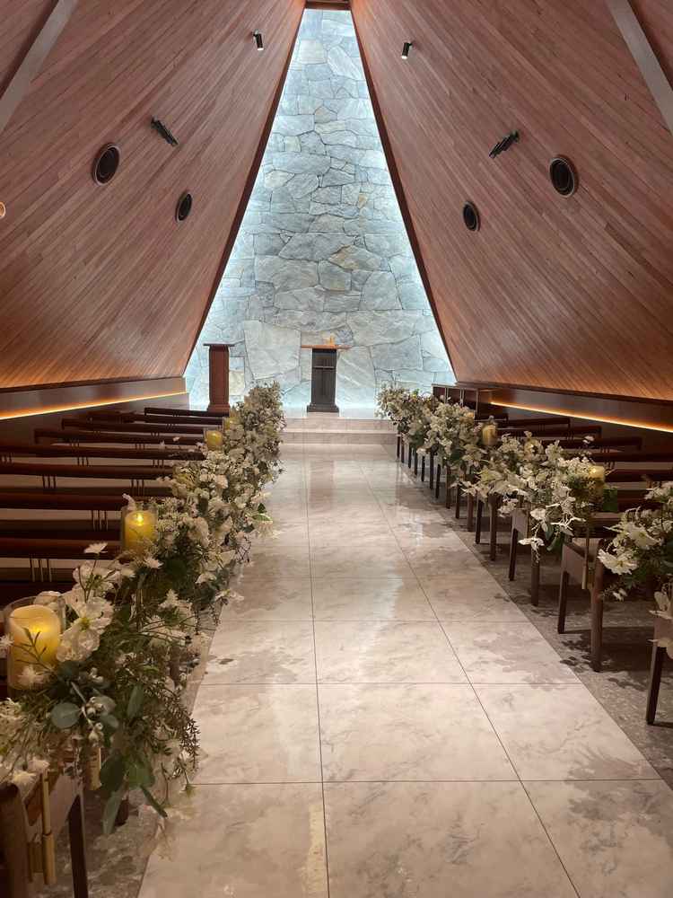 最もよかったチャペル。距離が近い。いい広さ。歩くと同時にライトアップされる感じがとてもよかった。