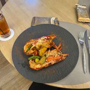 料理の試食で出してくれたエビ