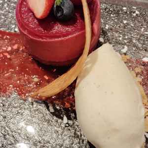試食で出てきたムース、甘酸っぱくてすごく美味しかったです