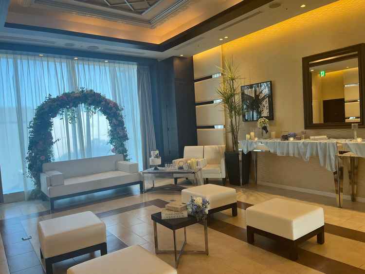 ニューヨークスイートのウェルカムスペース、披露宴会場とも行き来できる。