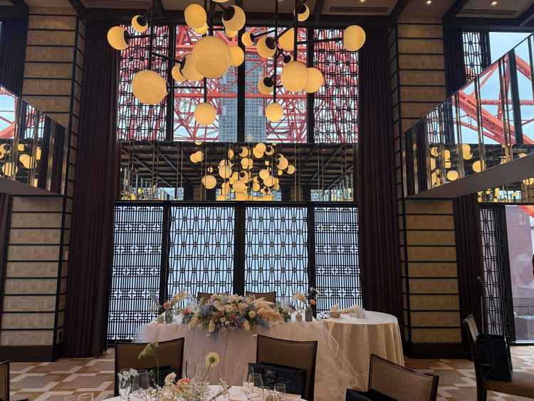 東京タワーが1番綺麗に見える披露宴会場。近すぎるため全貌はみえにくい。