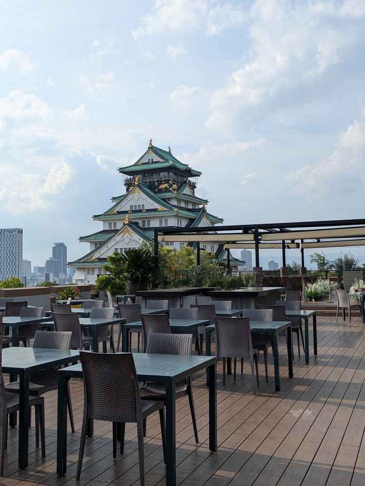 大阪城が見えるテラス