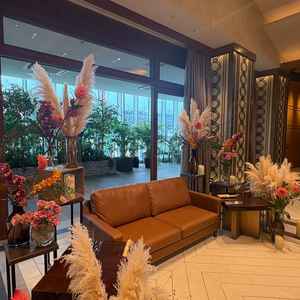 テラスのある披露宴会場。木々が爽やかでとても素敵でした。