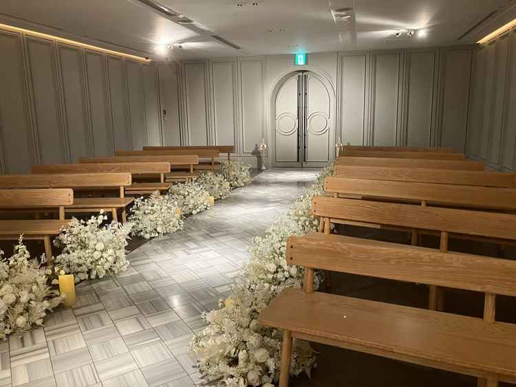 チャペル。照明演出が魅力的。