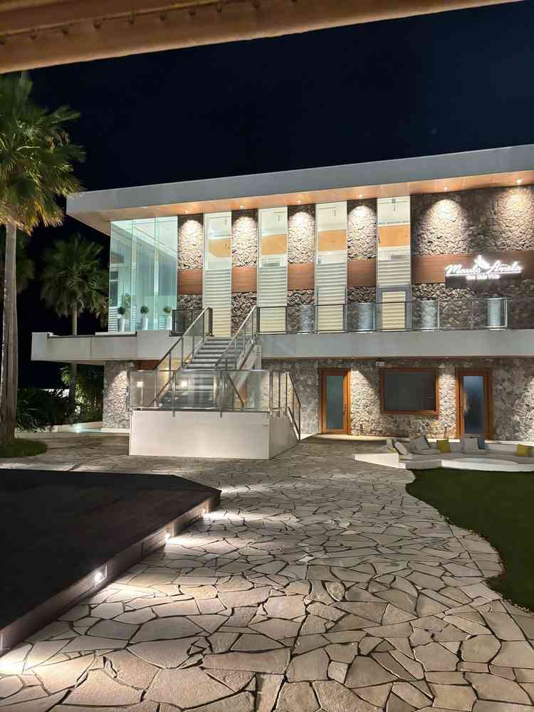 午前に見学し、午後は別の会場へ行き、その後戻ってきた際の写真